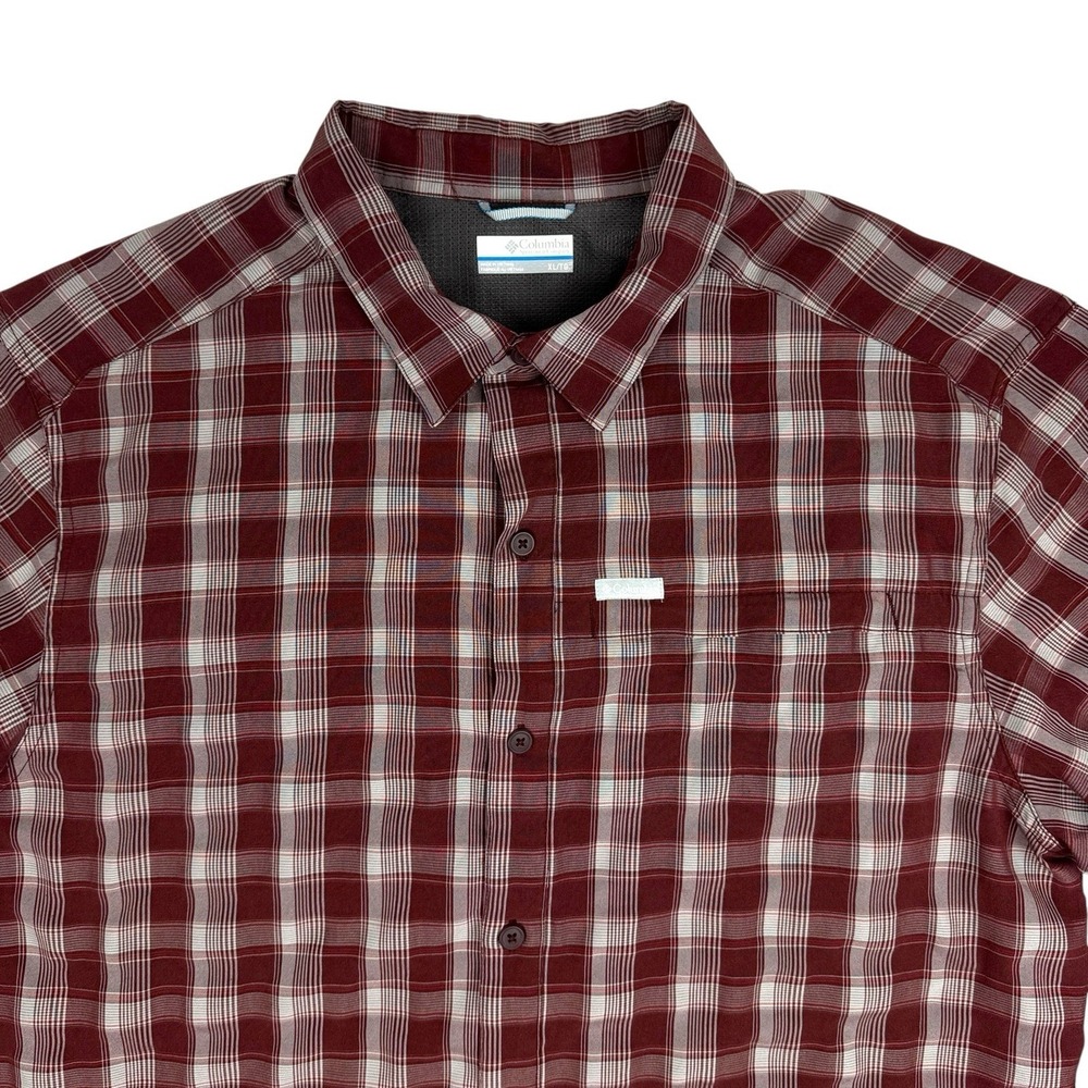 Columbia Men's XL Plaid Shirt Long Sleeve Zip Chest Pocket Maroon Tan Poly Blend - Picture 2 of 10